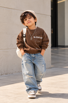 Brown Sweatshirt with Chain